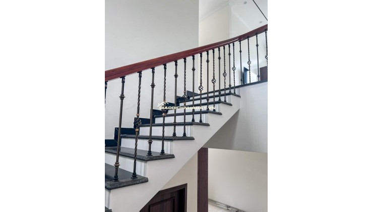Tôi cho thuê nhà mới, hai cửa đi,vỉa hè, 112m2- 5T, Chùa Láng_46 Tr